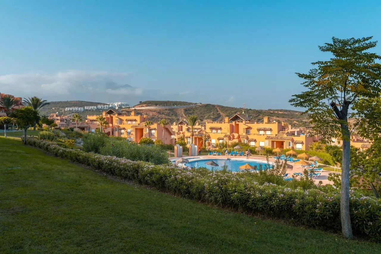 Beautiful 2-Bed Apartment In Casares Costa Bahia de Casares Spanje